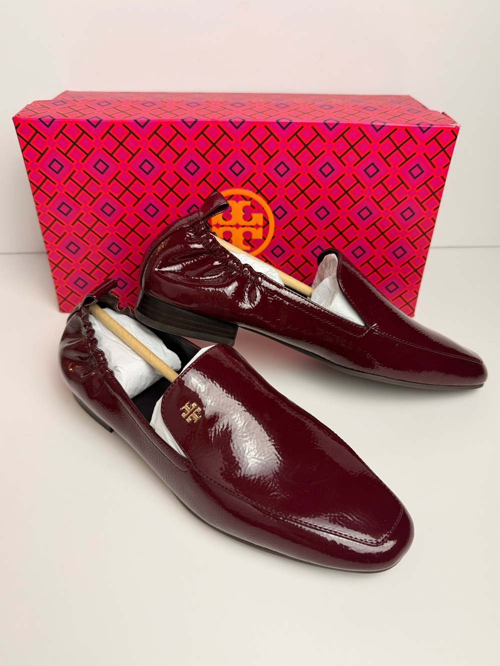 Tory Burch Kira 20mm Elastic Loafer Softy Naplak Patent Royal Burgundy Size 8.5